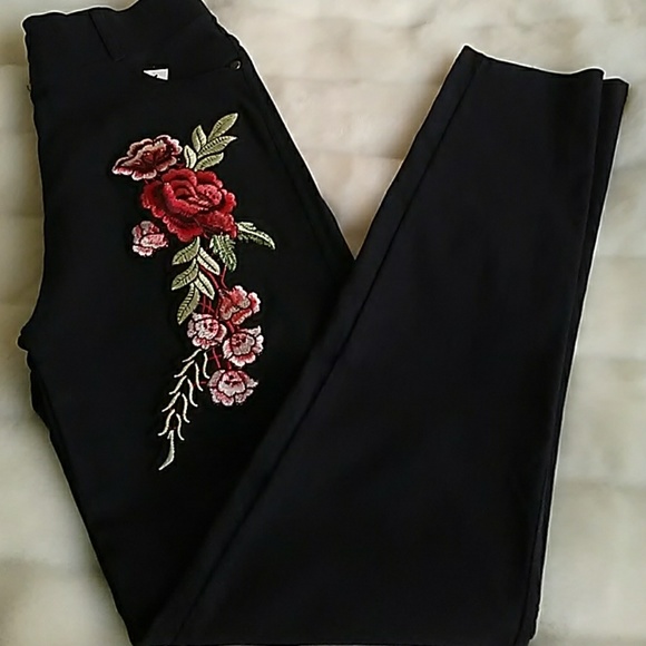 Pants - Skinny Pants Flowers